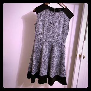 NWOT/Black and white skater dress/size M/Attention